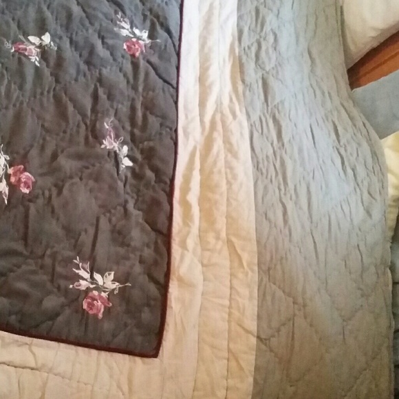 Bed spread Quilted King size - Picture 3 of 6